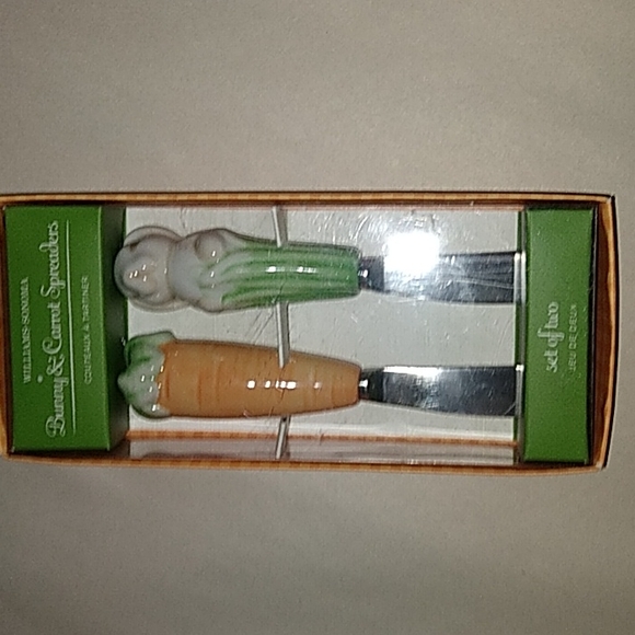 Williams-Sonoma Bunny & Carrot Spreaders New